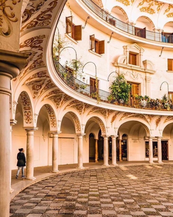 Budget And Cute Rooms With Balcony Sevilla Center Zewnętrze zdjęcie