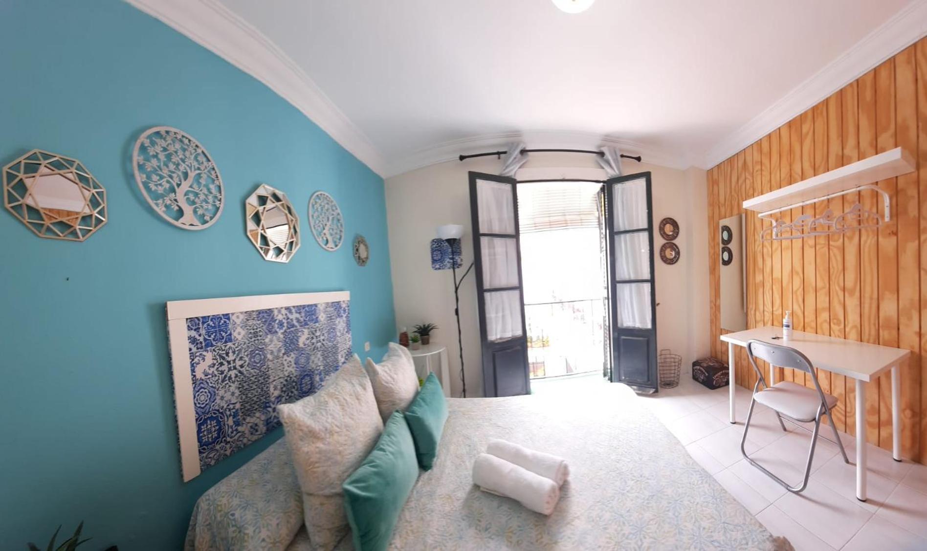 Budget And Cute Rooms With Balcony Sevilla Center Zewnętrze zdjęcie